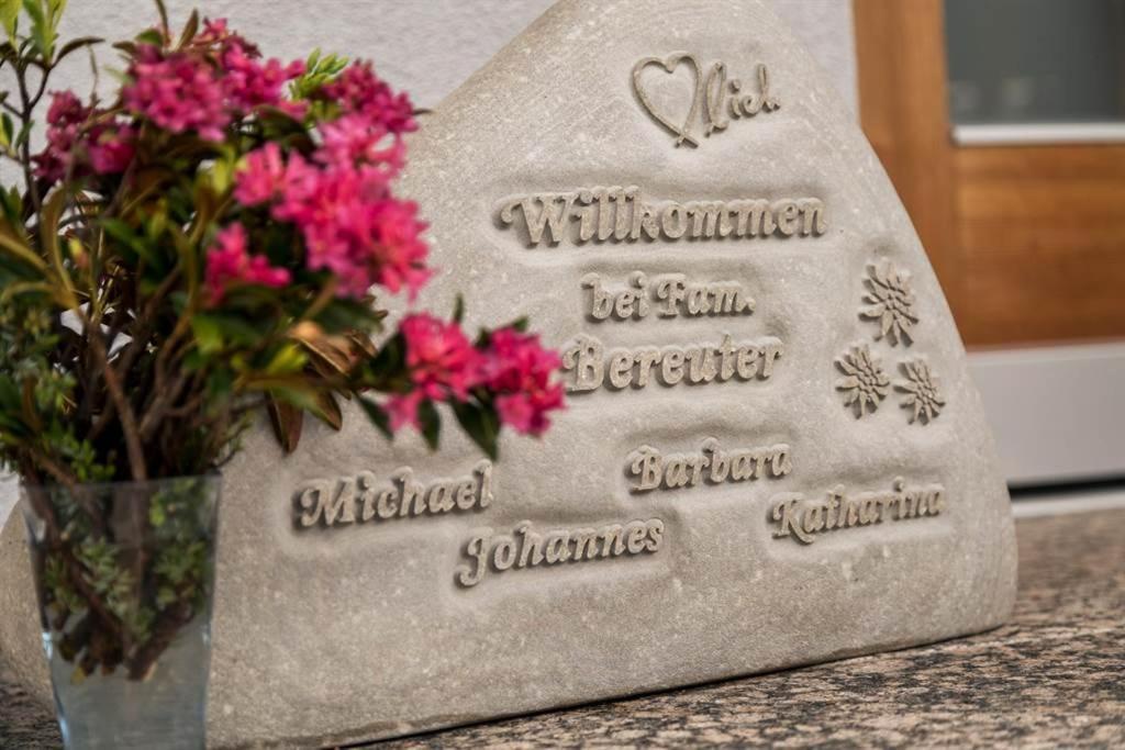 Haus Barbara Apartment Sankt Gallenkirch Bagian luar foto