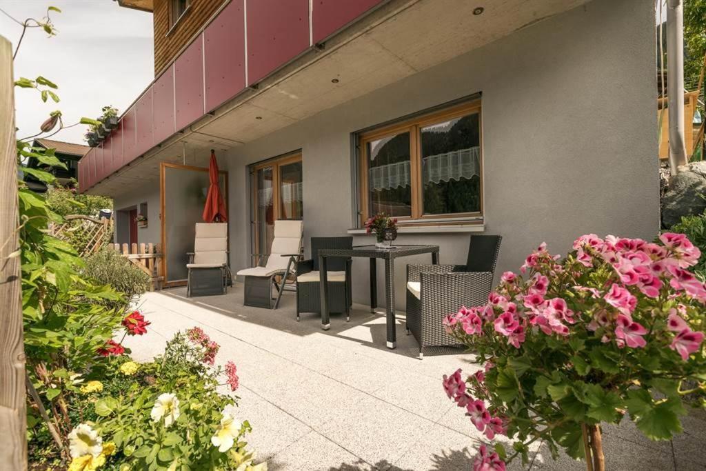 Haus Barbara Apartment Sankt Gallenkirch Bagian luar foto
